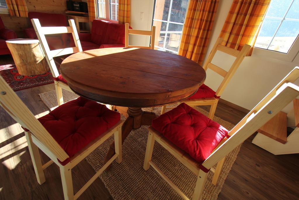 Chalet Daheim Reckingen Zewnętrze zdjęcie